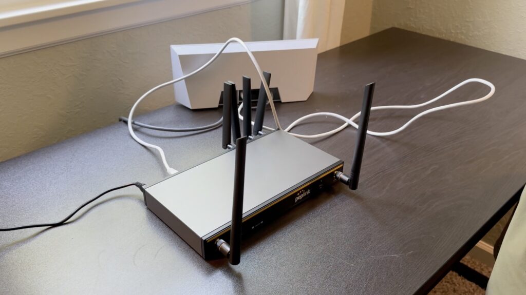 Starlink Gen 3 router hooked up to Peplink B One 5G